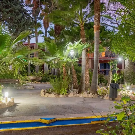 Palasiet Aparthotel 2*