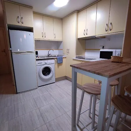 Currus Caballos Apartman *