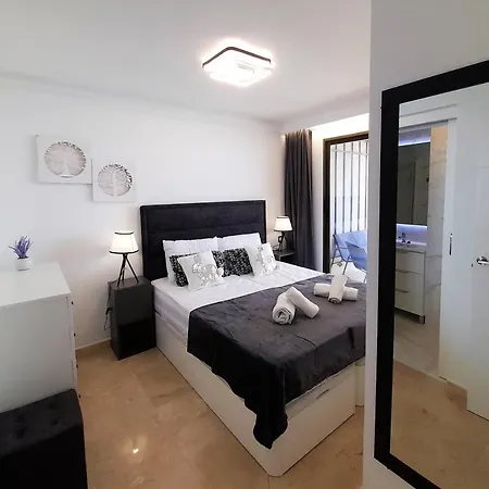 Apartamento First Line Arenas C
