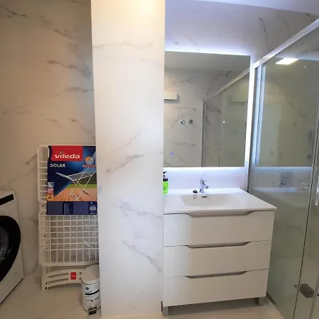Apartamento First Line Arenas C