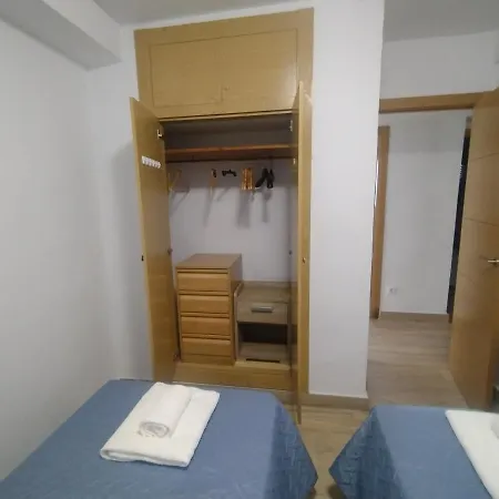 Living Benidorm. Playa Levante Apartment *