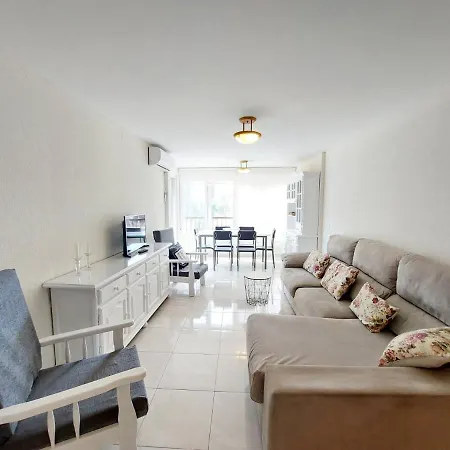 Filipinas Levante Apartment