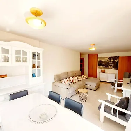 Filipinas Levante Apartment *