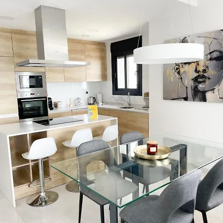 Sunset Waves 3 By United Renters Apartman