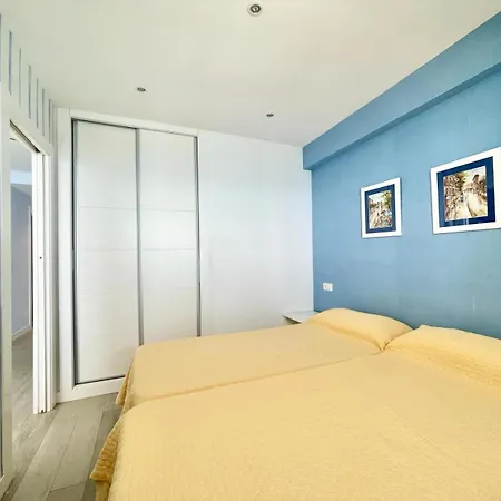 Carolina Seafront Levante Apartmán