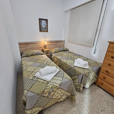 Apartamento Apartamento Cuatro Caminos If *