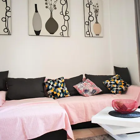 Cozy Bunglow Rinconda Real Holiday home *