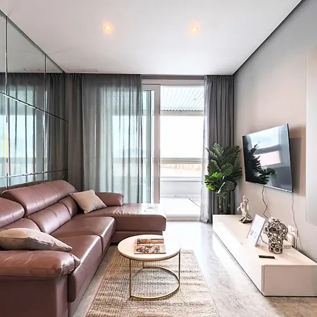 Apartment Gemelos Superb