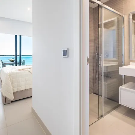 Sunset Drive 9-18 Poniente Apartment *