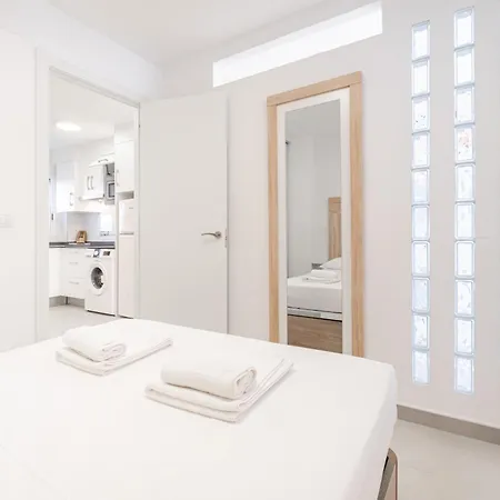Ducado 1-c Levante Apartment