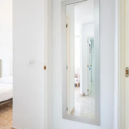 Europa Center 12-b Levante Appartement