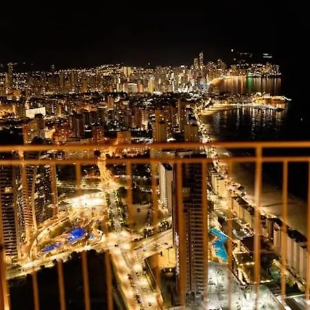 Intempo Luxury Sky View &