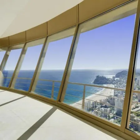 Intempo Luxury Sky View & * Benidorm
