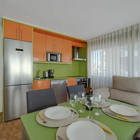 Frontline Panorama Penthouse Tormaraya Levante Apartment *
