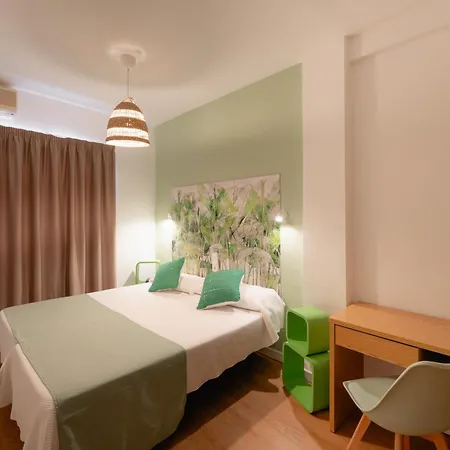 Internacional Hotel 2*
