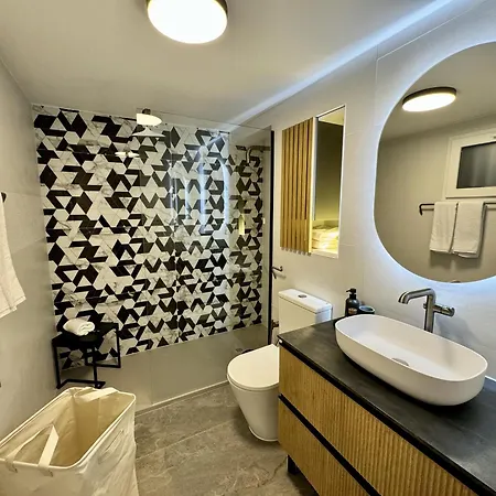 Terra Luxury - Seaview Don Paco