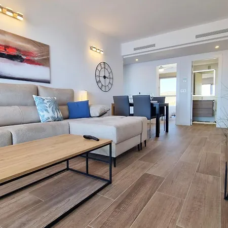 Apartment Skyscraper With Panoramic Views - Floor 38 *