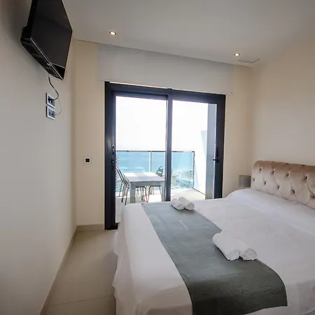 Sunset Drive Luxury Poniente Apartment