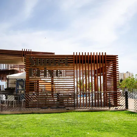 Sunset Drive Luxury Poniente *