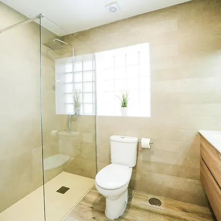 Casa Loma Con Terreno Privado Y Parking Compartido - A 800m De Playa Poniente Holiday home *