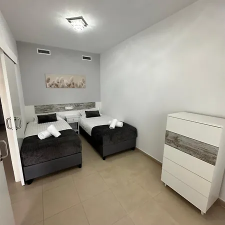 Apartment Luxury 3 Bdr By The Beach Benidorm