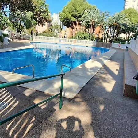 Nuevo Apto Hasta 6 Personas Muy Cerca De Playa Levante Con Jardines Y Gran Piscina , Pista De Tennis Y Futbol Deportes Y Zona Infantil ,en Urbanizacion Con Parking Appartement Benidorm