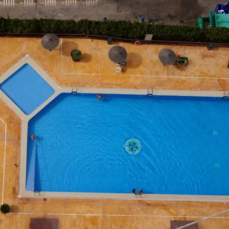 Mael Avec Piscine Et Jolie Vue *