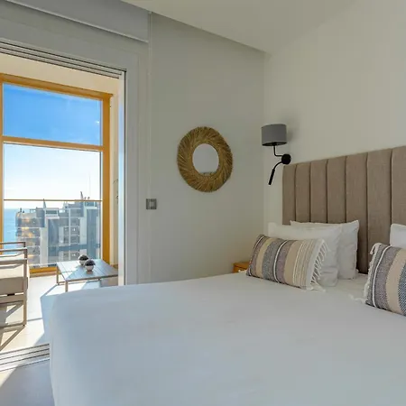Intempo By Holuxe -184- 18th Floor Apartment *