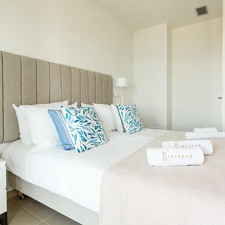 Apartment Intempo Sky 205