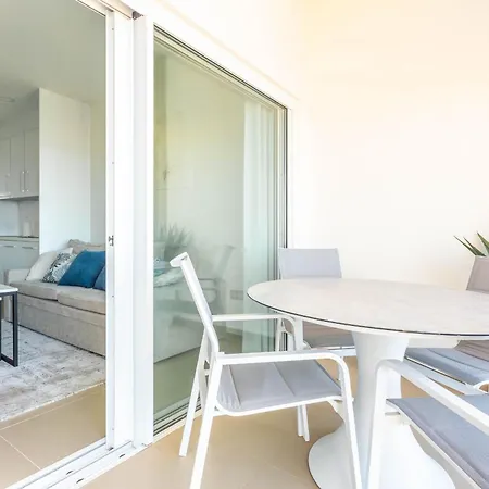 Intempo Sky 205 Apartment *