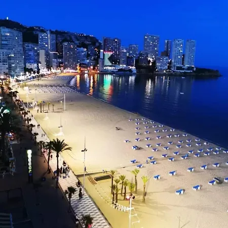 Apartment Damas 10 *