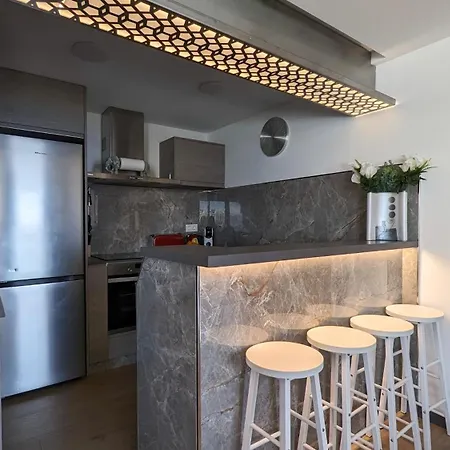 Torre Sea View Apartment *