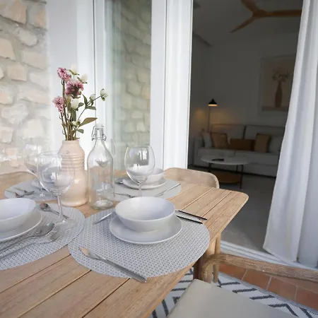 Arenas Apartment