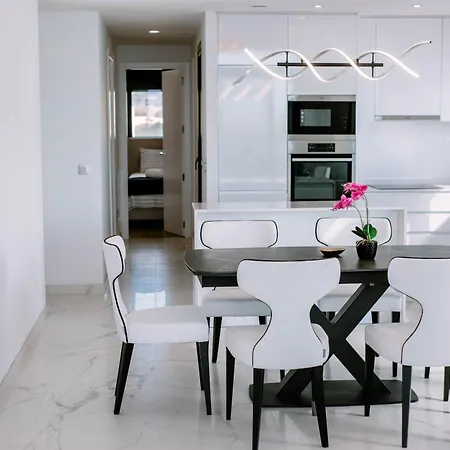 Sunset Cliffs - Vida De Luxury Apartment
