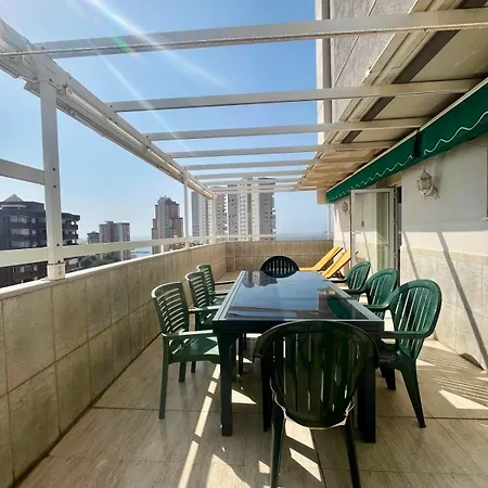 5 Minute Walk To The - Torres Residencial Miranda Apartment