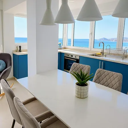 Diseno Y Vistas De Lujo En 1º Linea De Playa Benidorm
