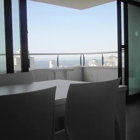 Con Terraza Torre D'oboe By Renthas بينايدورم