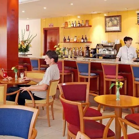 Rh索尔酒店 3* 貝尼多姆