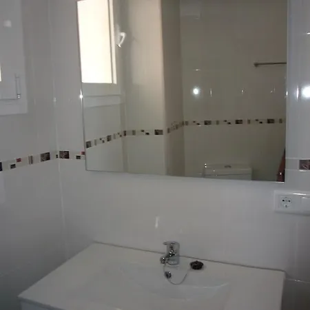 Acacias 4 - Arena Apartment