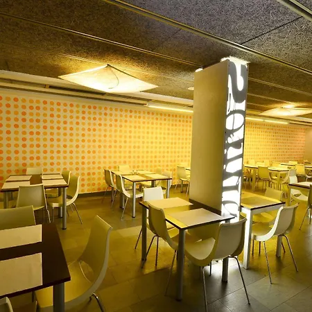 Sol Y Sombra Hotel