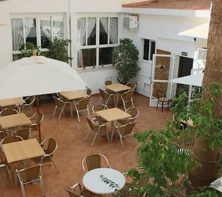 Internacional Hotel 2*