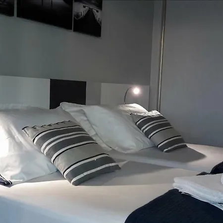 Trisol Seaviews Апартаменты *