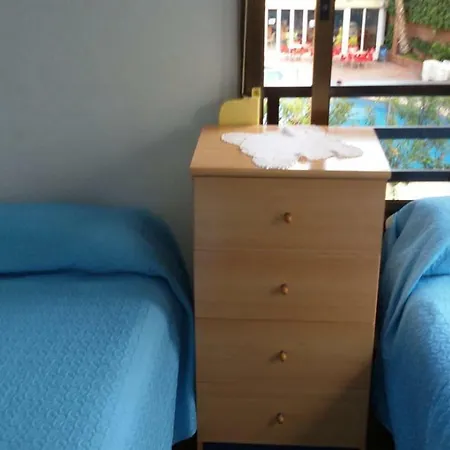 In Rincon De Loix, Levante Beach Appartement